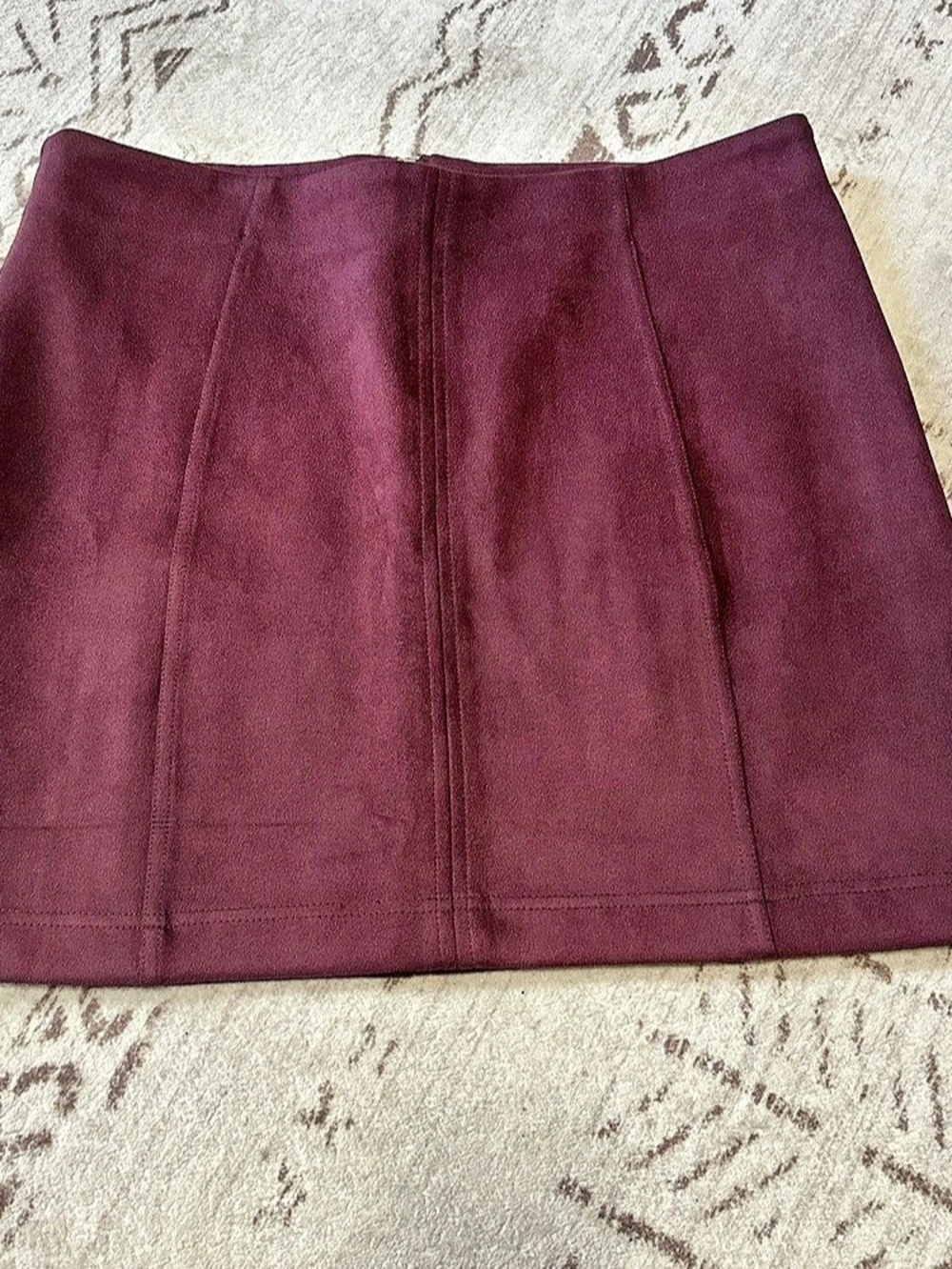 Altar'd State Faux Suede Mini Skirt Size Large Like New Burgundy
